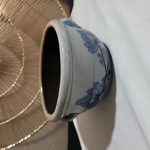 Vintage Rowe Pottery Works Handmade Salt Glaze Stoneware Bowl.